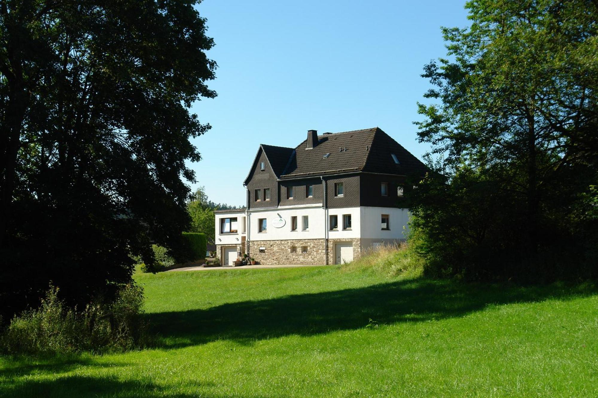 ホテル Haus Hesseberg メーデバッハ エクステリア 写真
